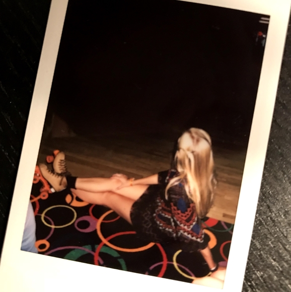 Hi, I'm Janey! 🖤 - Picture 2 of 2